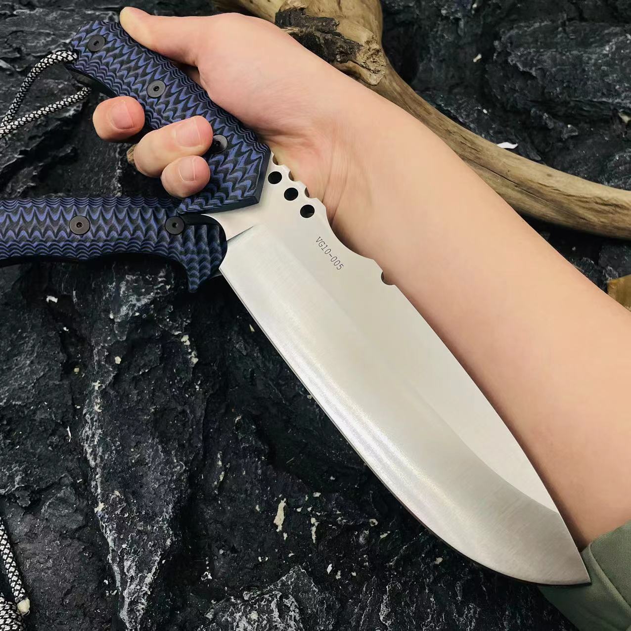 FIXED BLADE